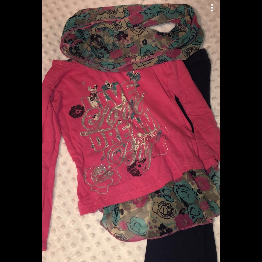 One Step Up shirt,legging,and scarf set.